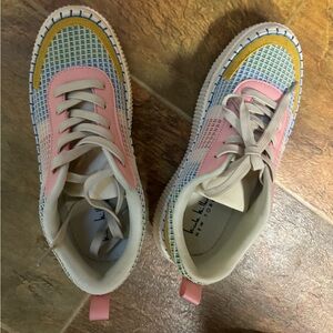 Size 9 nicole miller sneakers